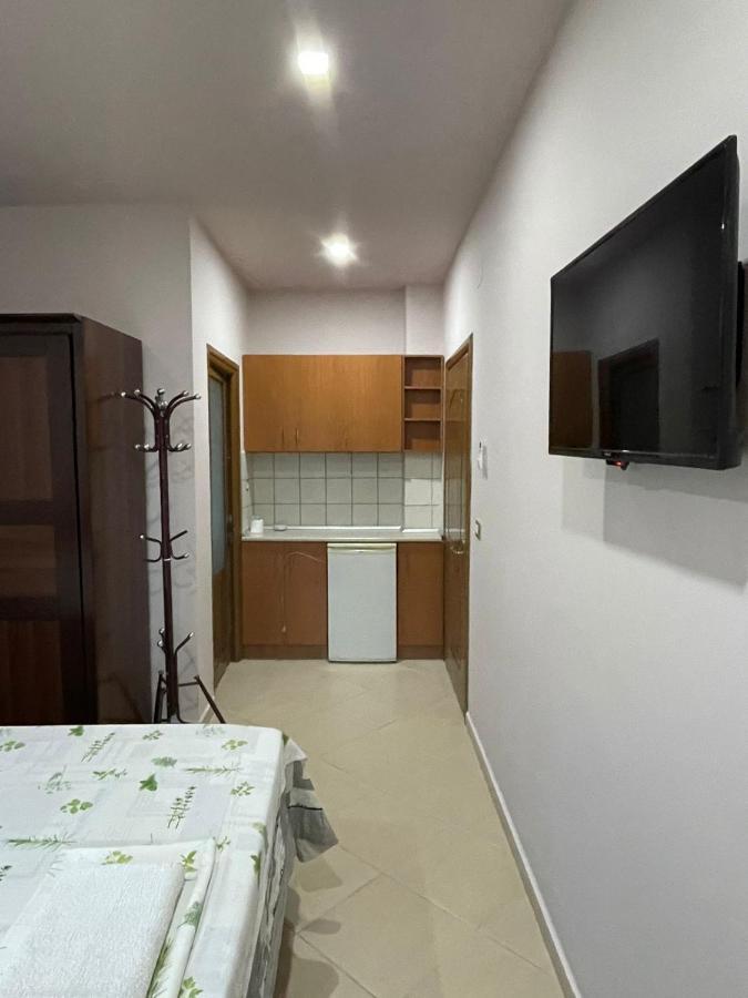 Vila Vadeha Pogradec Exterior foto